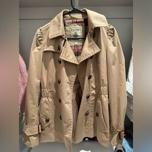 Trench coat for fall great quality